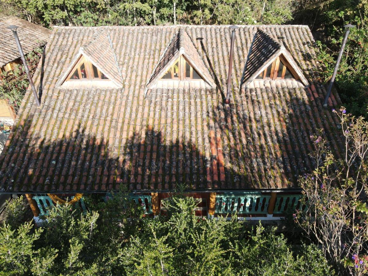 Hostal Mama Hilda Chugchilán Exteriör bild